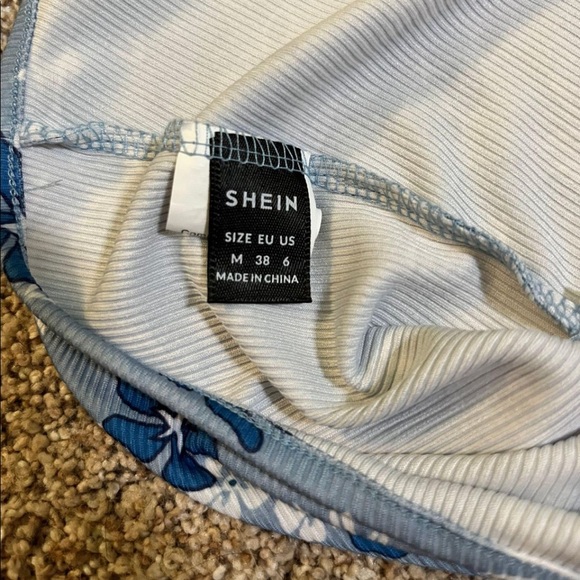 Floral Halter Top - Picture 3 of 3